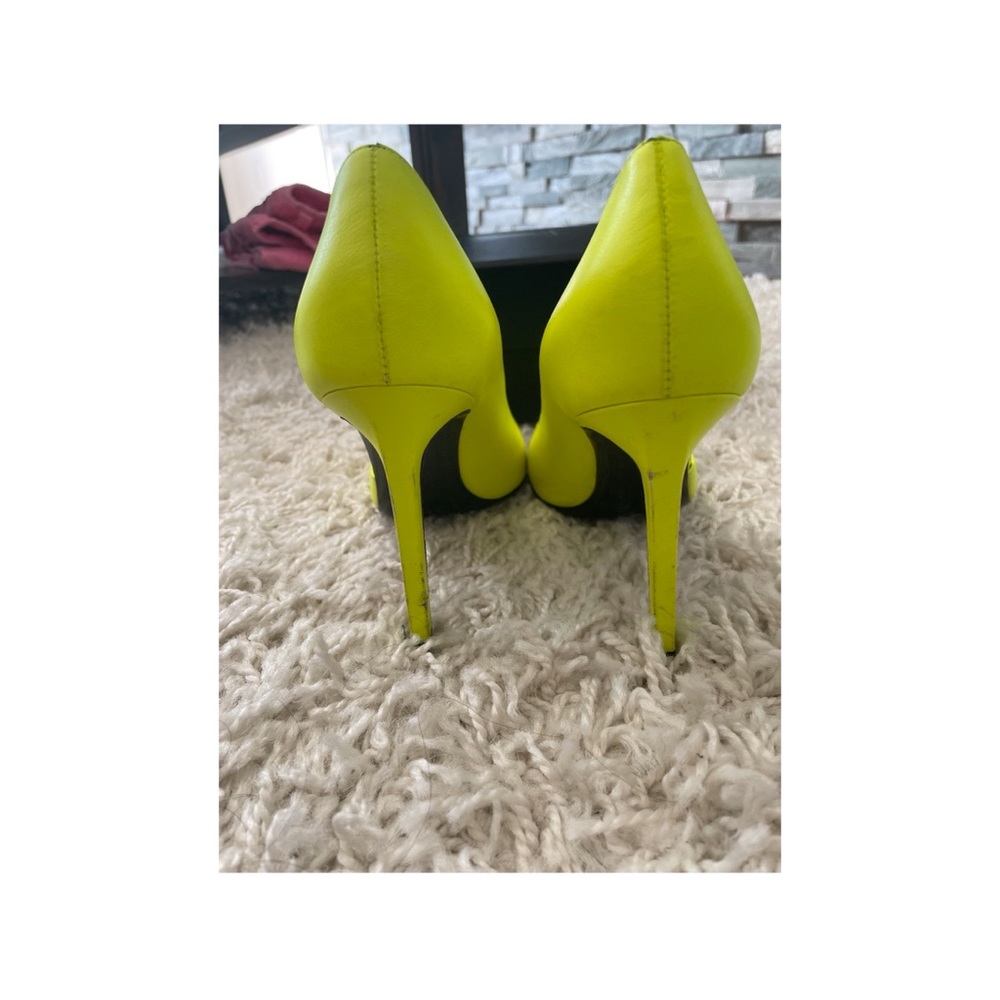 YSL Saint Laurent Pumps - Picture 2 of 7